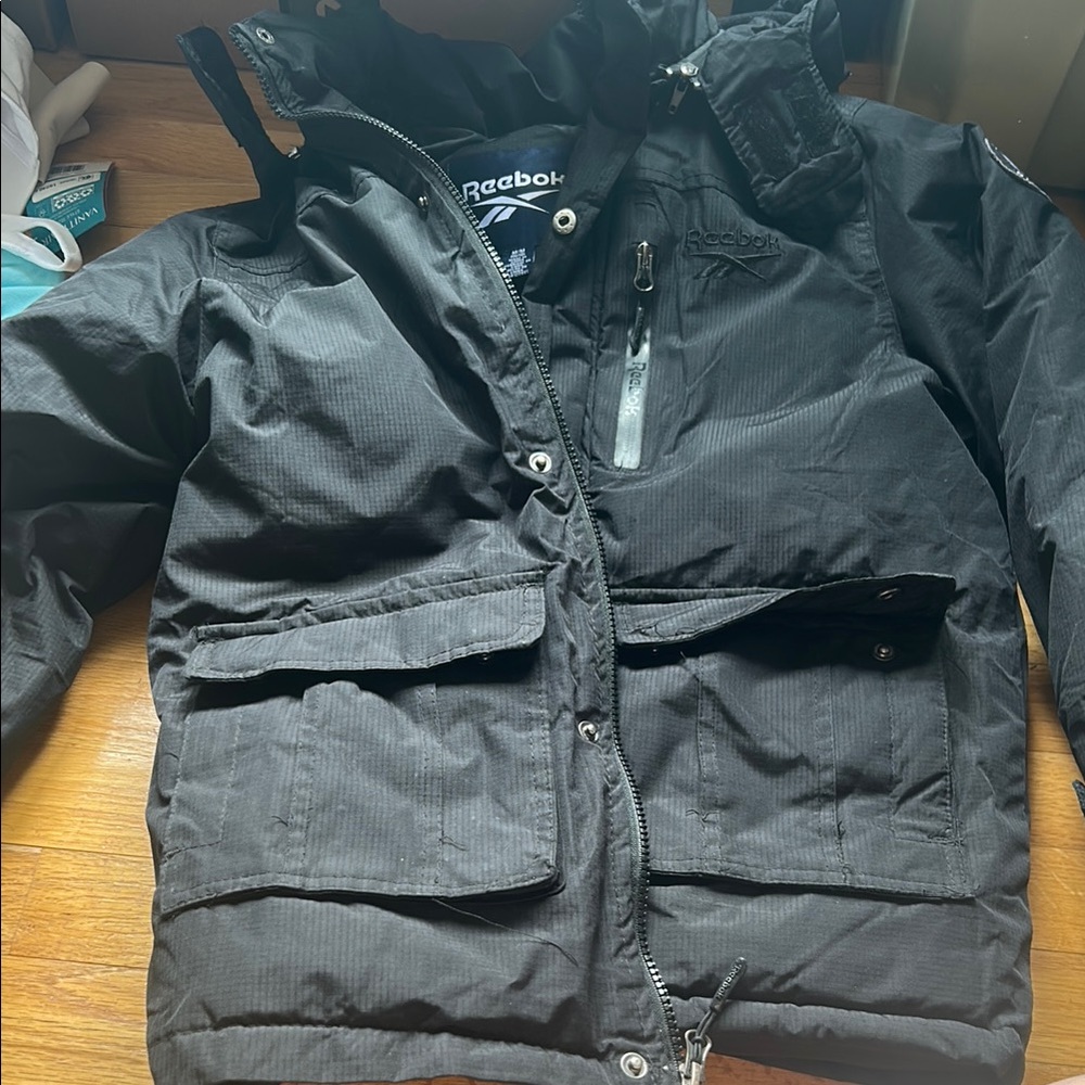 Reebok Black Winter Kids Jacket - Medium 10/12